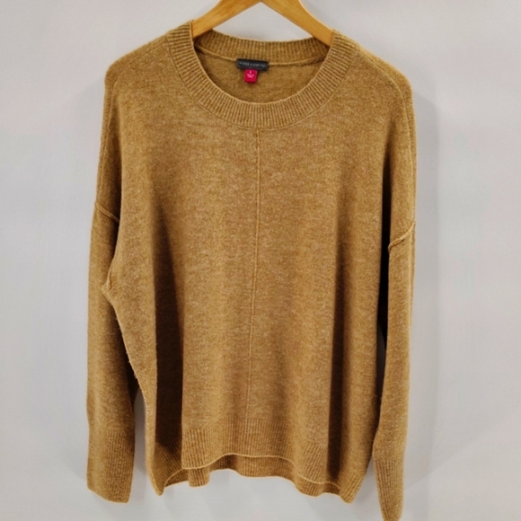 Vince Camuto Tan Pullover Sweater Size Large Relaxed Fit Long Sleeve Middle Seam - Picture 1 of 7